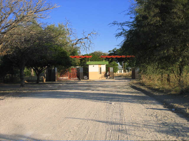 Eingangstor LHSSS